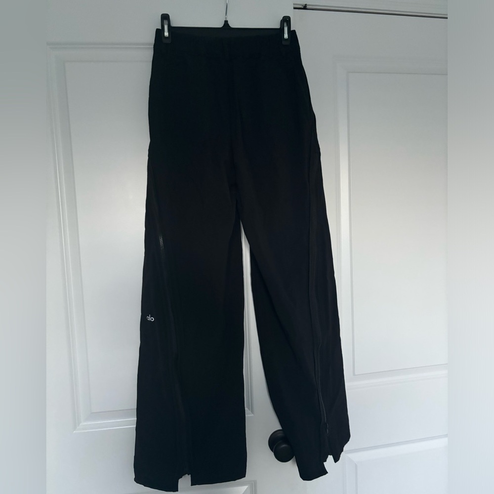 ALO Yoga Black Wide-Leg Athletic Pants